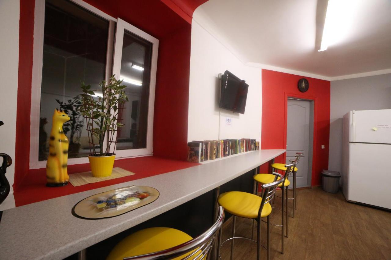 Cool Traveler Hostel เคียฟ ภายนอก รูปภาพ