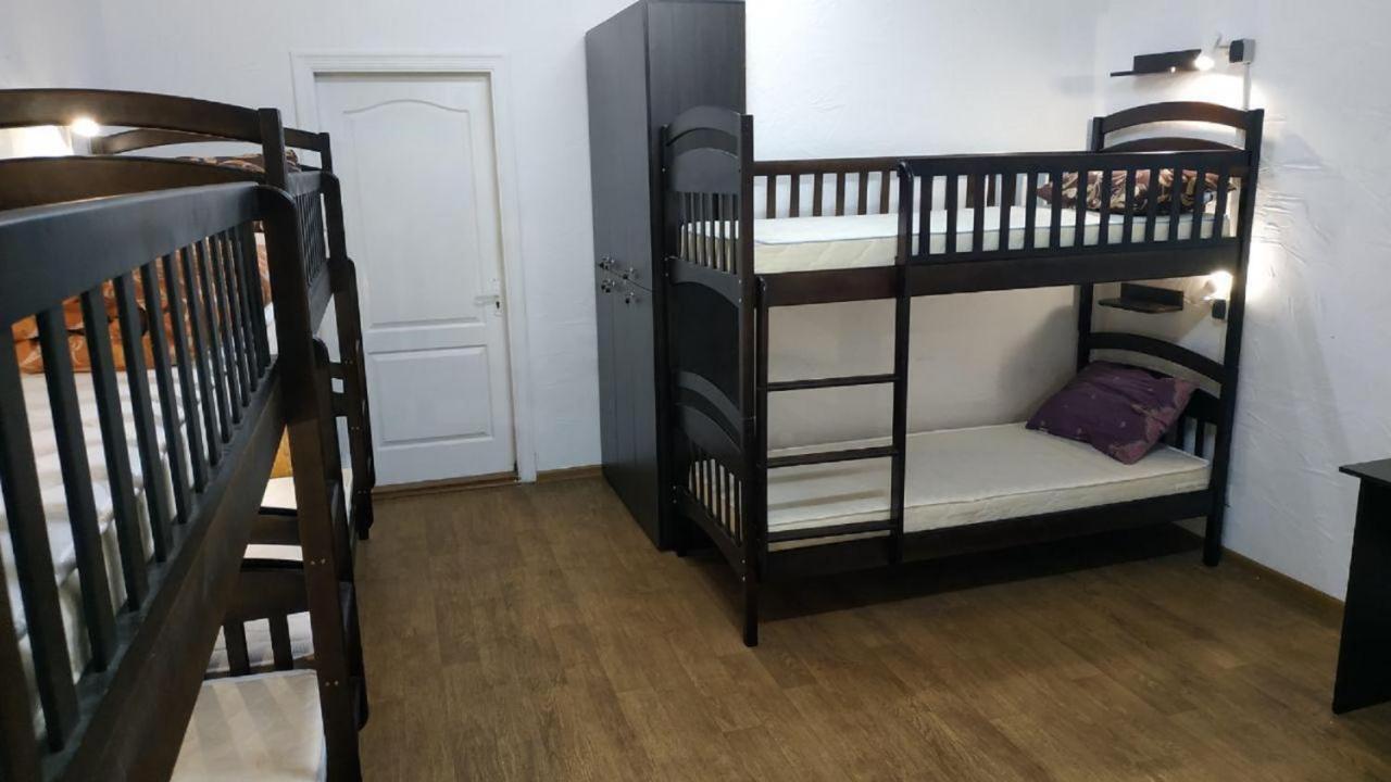 Cool Traveler Hostel เคียฟ ภายนอก รูปภาพ