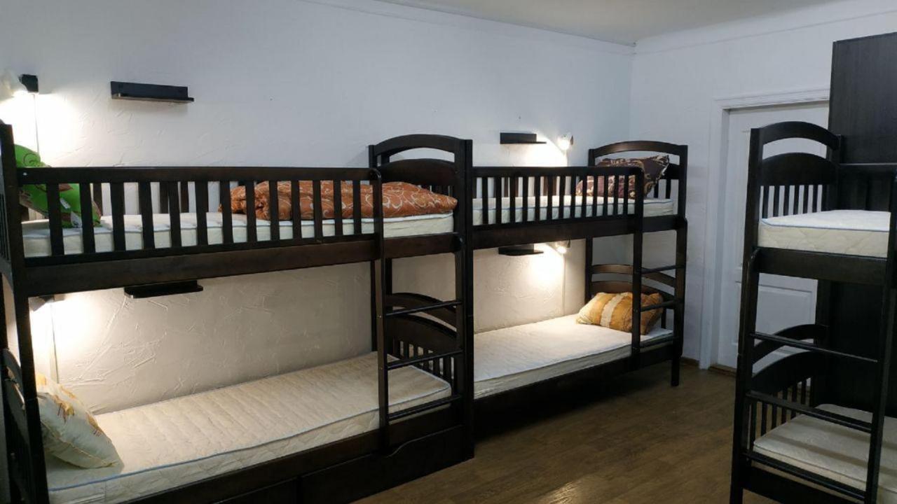 Cool Traveler Hostel เคียฟ ภายนอก รูปภาพ