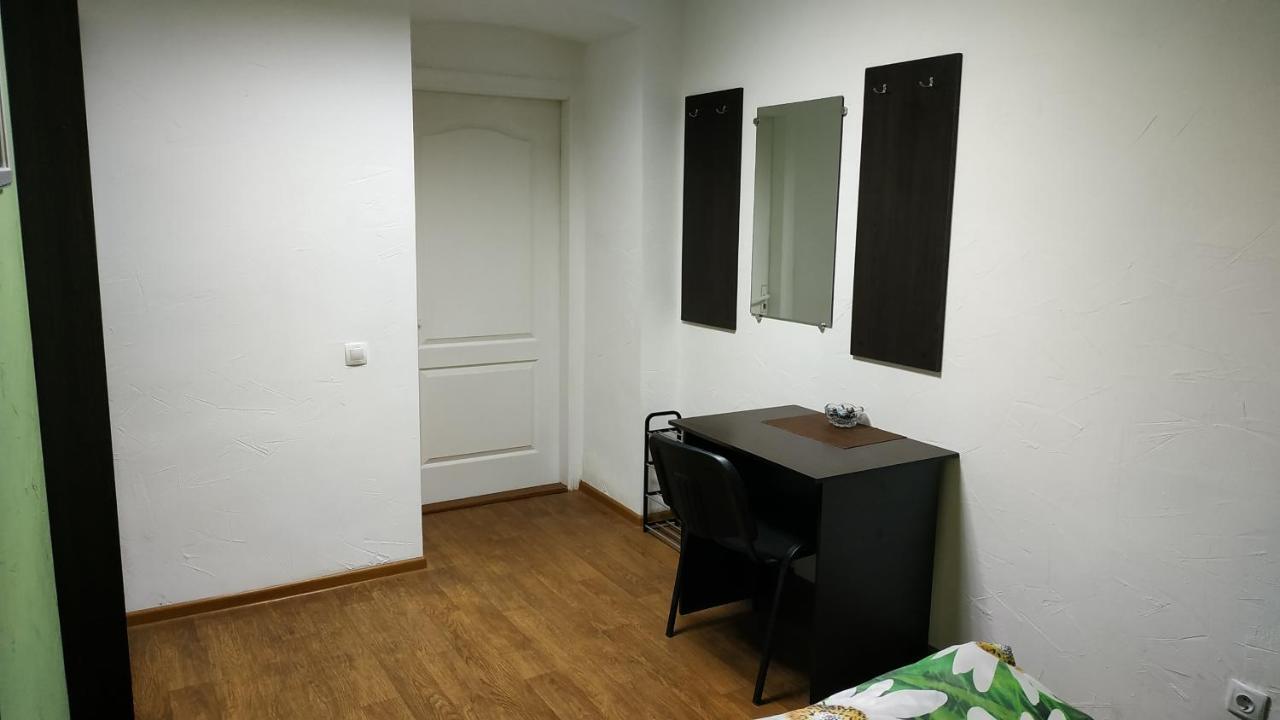 Cool Traveler Hostel เคียฟ ภายนอก รูปภาพ
