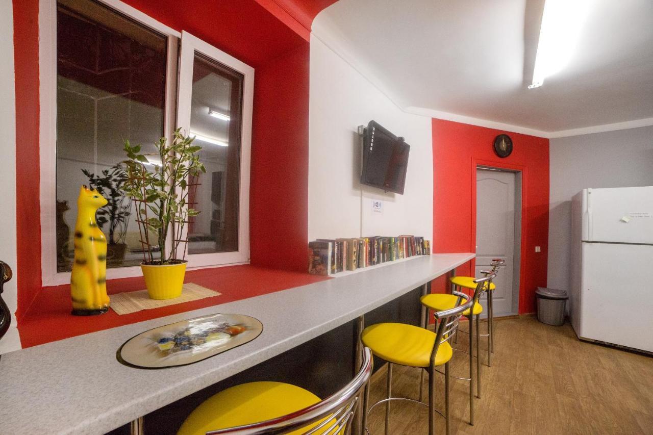 Cool Traveler Hostel เคียฟ ภายนอก รูปภาพ